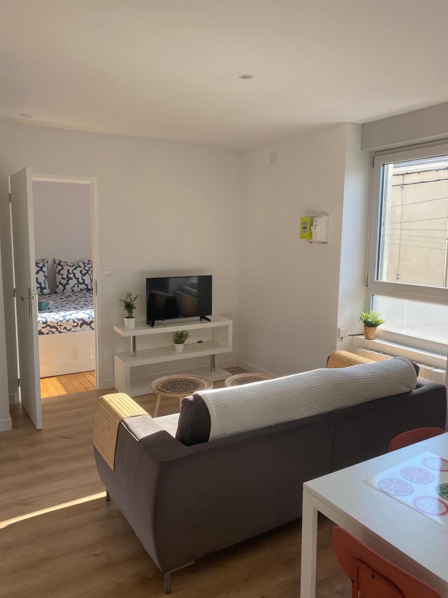 Family House - Centre Gare Apartment Roanne Exterior foto